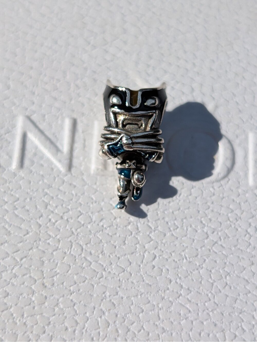 Pandora s925 ale charm wolverine